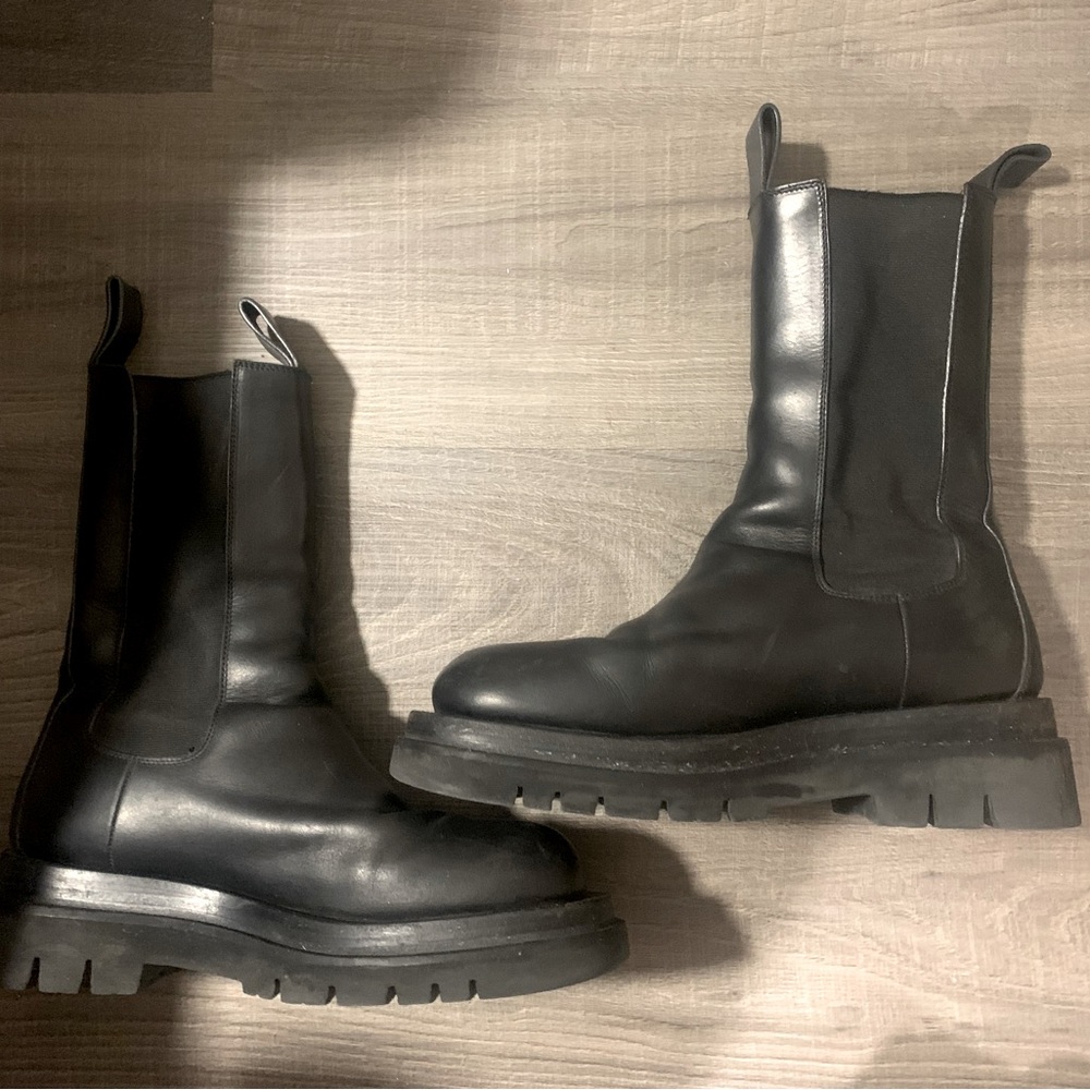 Bottega Veneta Boots!!